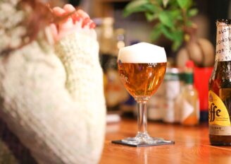 女子一人旅企画 撮影中写真（人物写真撮影）