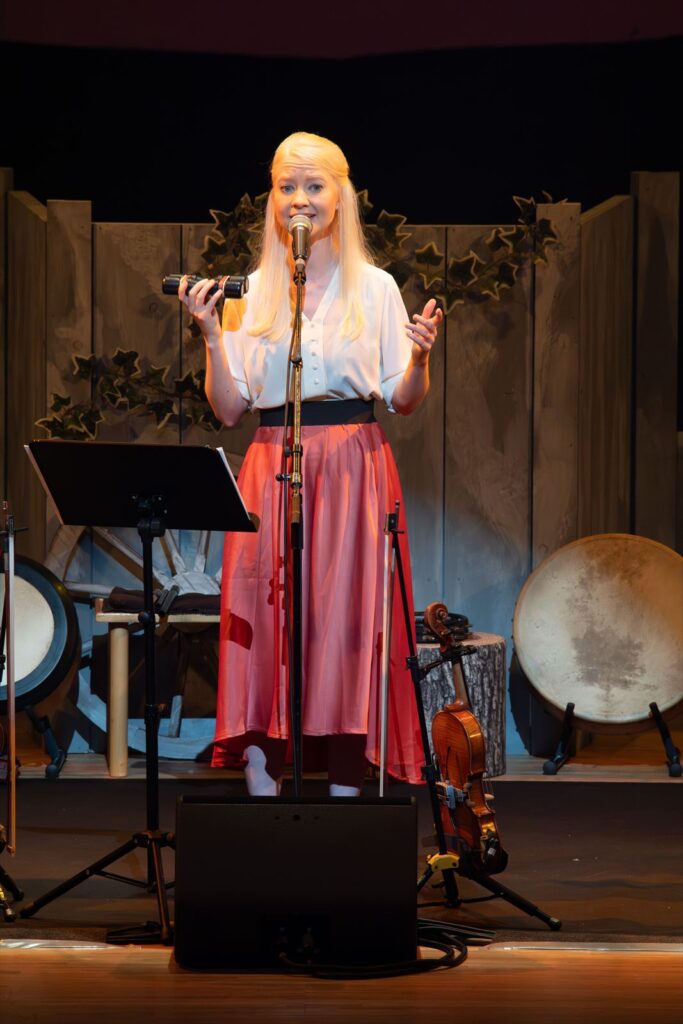 写真撮影 ザ・ゴサード・シスターズ とりぎん文化会館