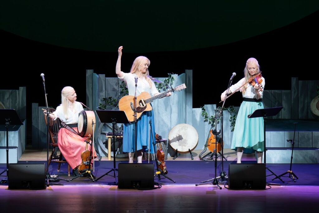 ザ・ゴサード・シスターズ とりぎん文化会館