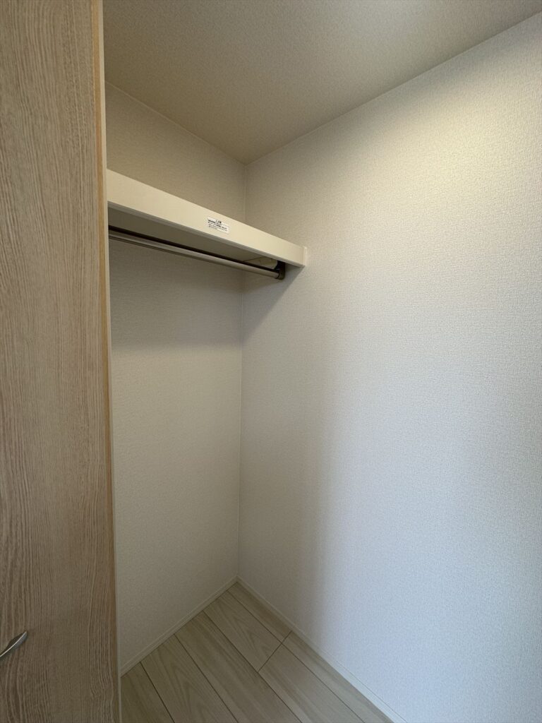 不動産管理_物件紹介_ソアラ_1階クローゼット