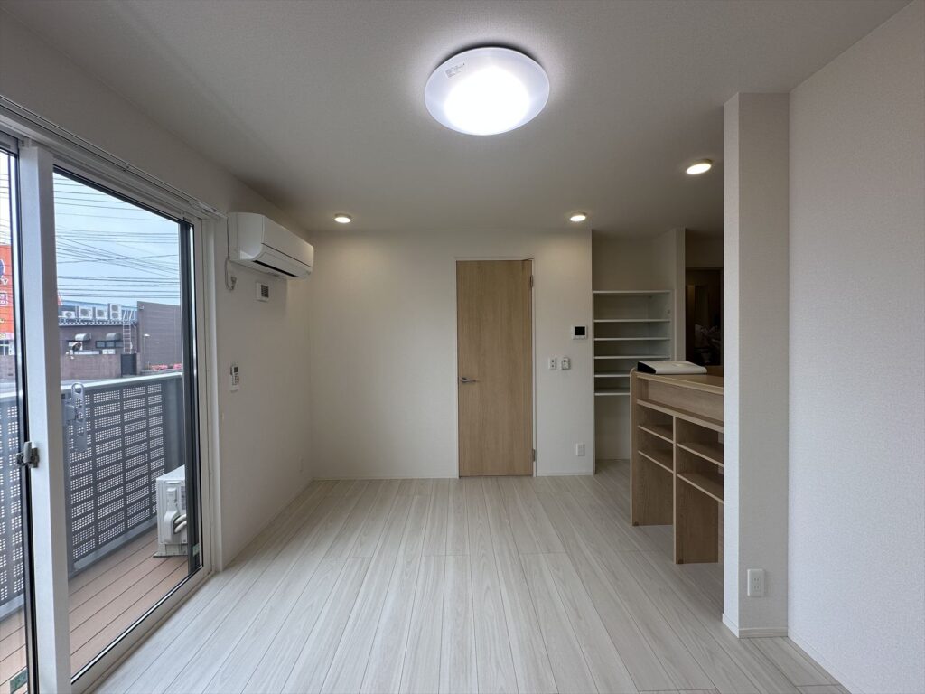 不動産管理_物件紹介_ソアラ_1階リビングキッチン