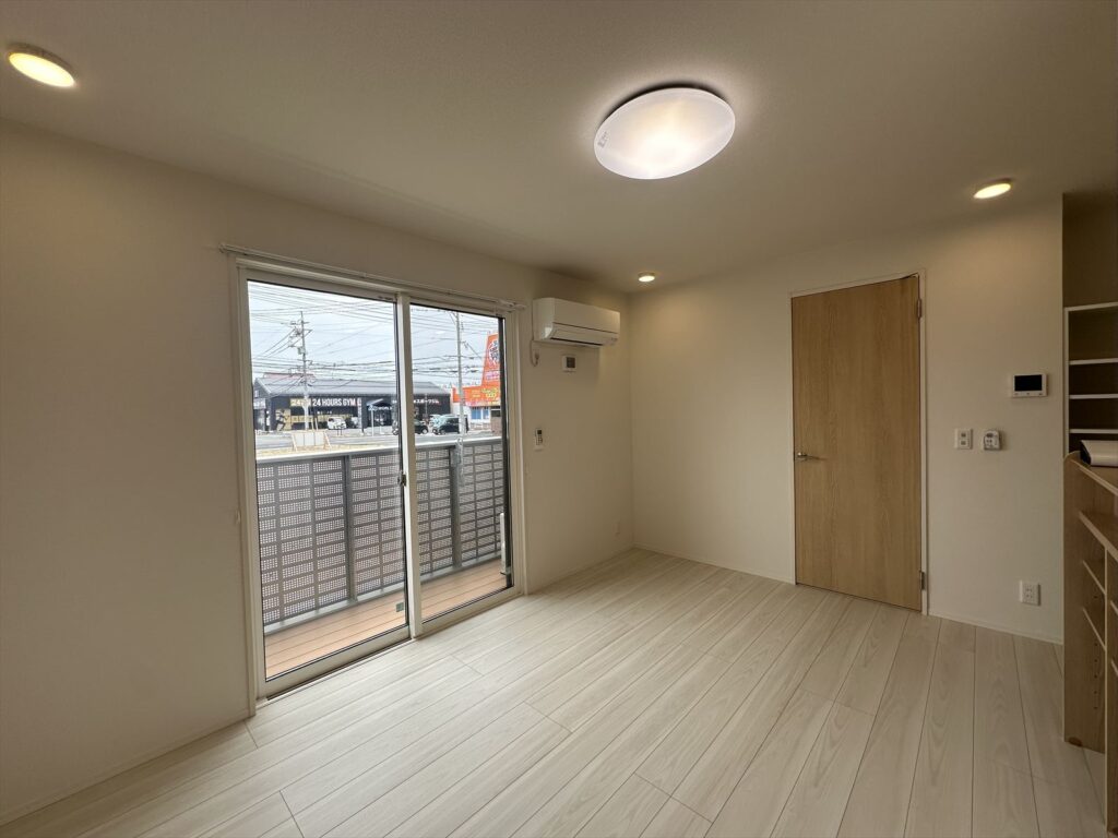 不動産管理_物件紹介_ソアラ_1階リビングキッチン