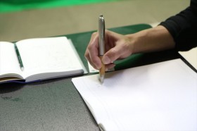 bl00023 社内での写真撮影研修