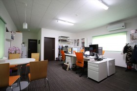 bl00023 社内での写真撮影研修